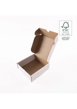 Customizable white FSC® e-commerce shipping boxes 130x130x45 mm FCE-130-B