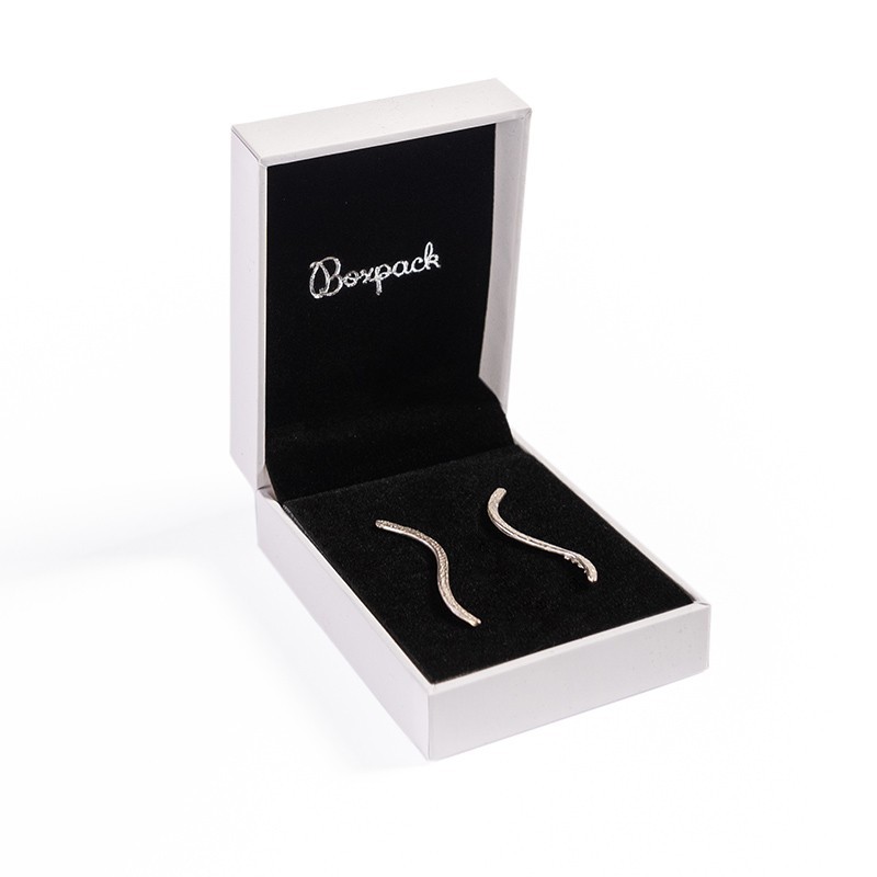 White leatherette case for earrings 59x79x24 mm. FR-3-PN